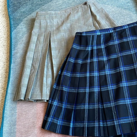 (2) Vintage Calvin Klein Pure Wool High Rise Plaid School Girl Skirt - Picture 2 of 14